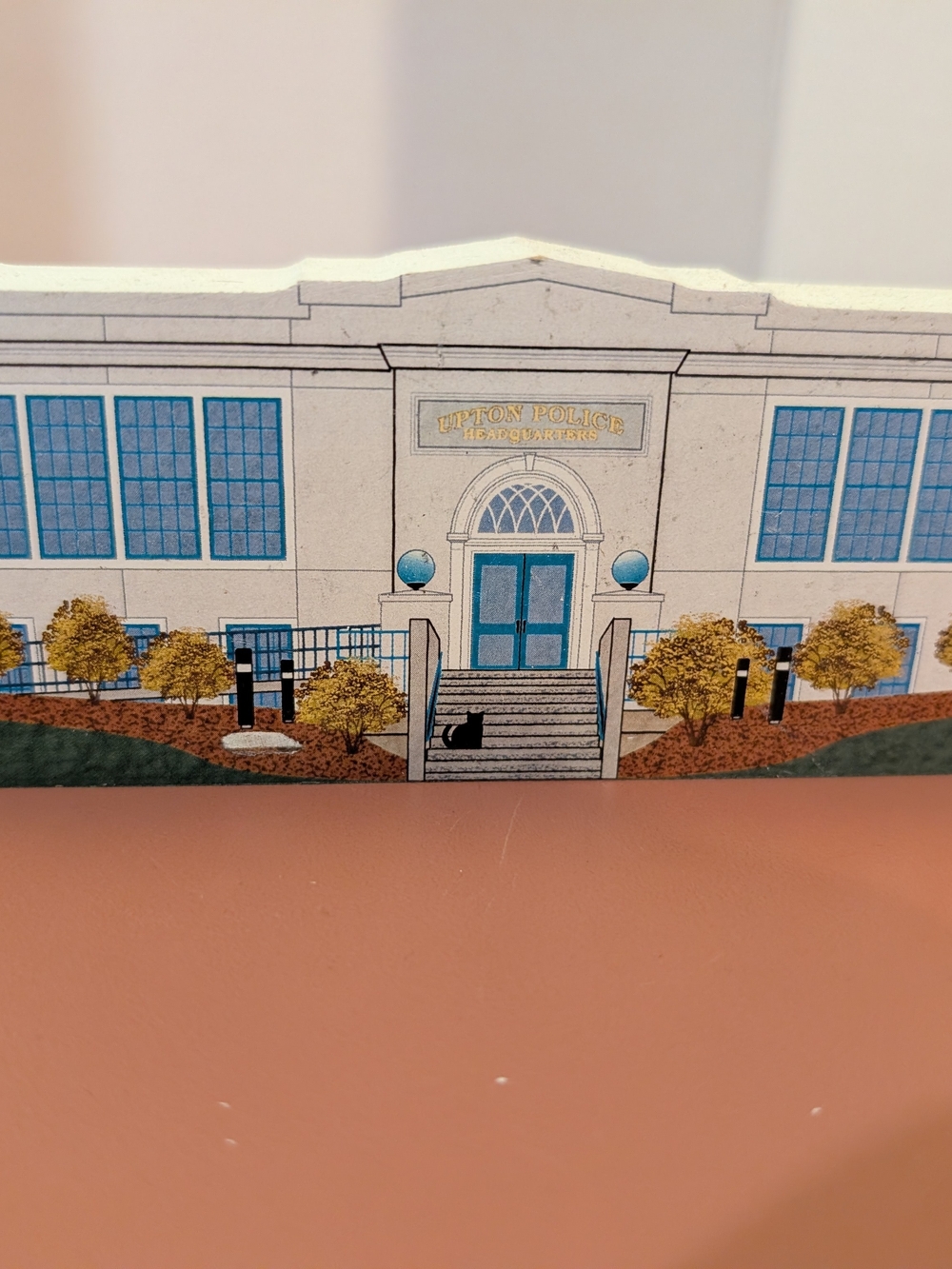 2010 The Cat's Meow Upton Police Headquarters Shelf Sitter
